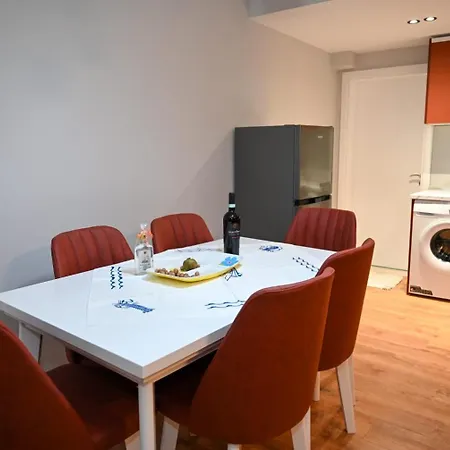 아파트 Durres Beach Apartament