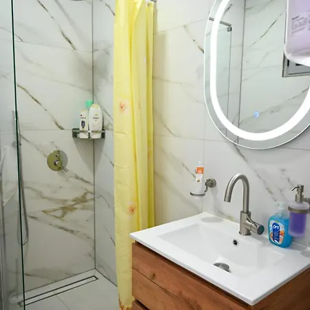 아파트 Durres Beach Apartament