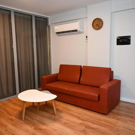 아파트 Durres Beach Apartament *